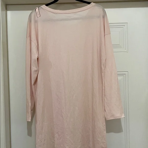 Victoria's Secret Light Pink Long Sleeve Top - Picture 2 of 5